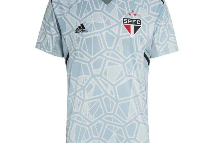 No dia do goleiro, São Paulo lança nova camisa para a temporada 2022/23; veja imagens