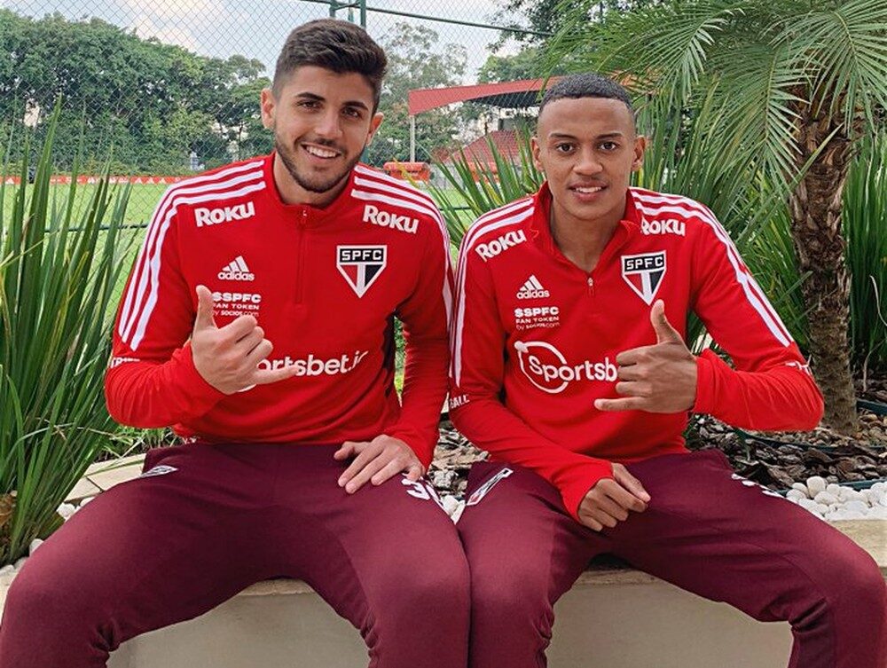 Beraldo e Caio, do São Paulo. Foto: Divulgação
