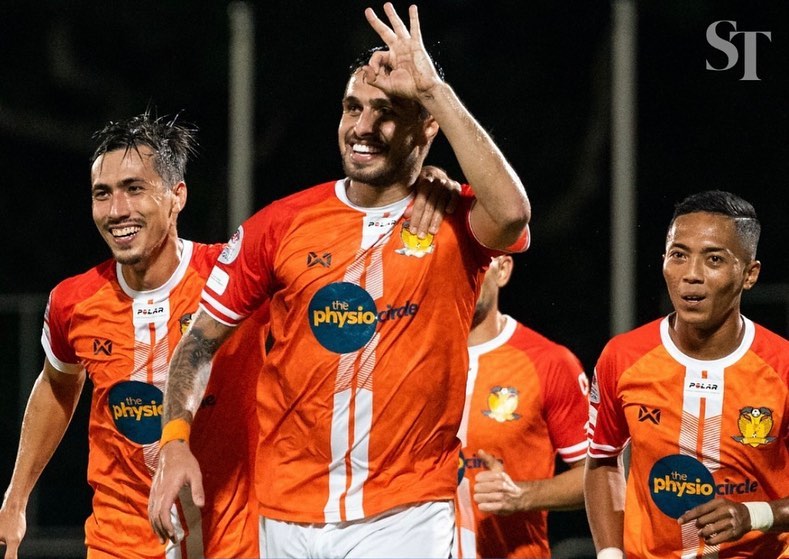 ex São Paulo marca Hat trick na Singapura