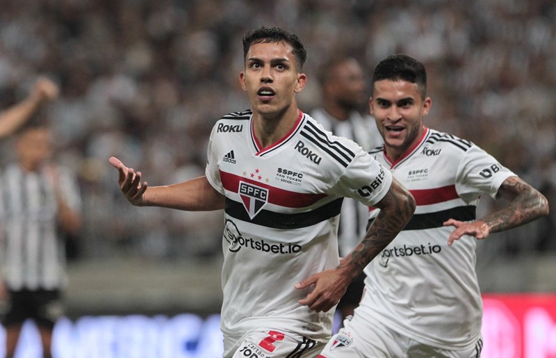 Leia mais sobre o artigo São Paulo trabalha em renovação de lateral