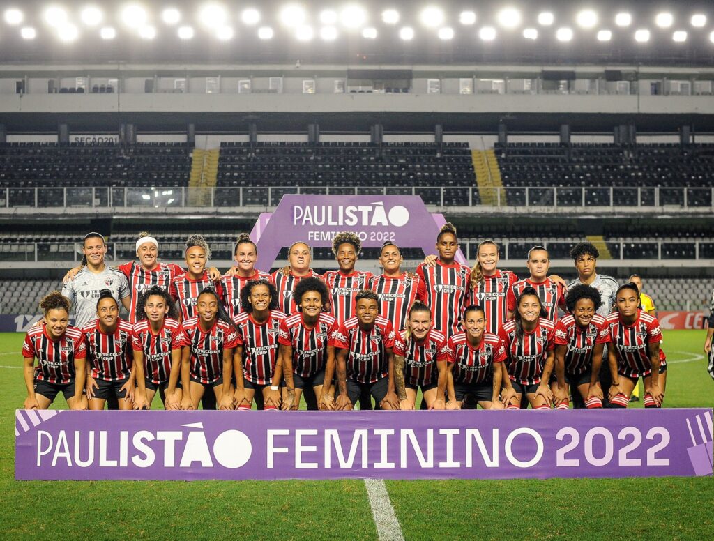 Leia mais sobre o artigo “Vergonha”: Futebol Feminino do São Paulo sofre com má gestão e desmanche para 2023