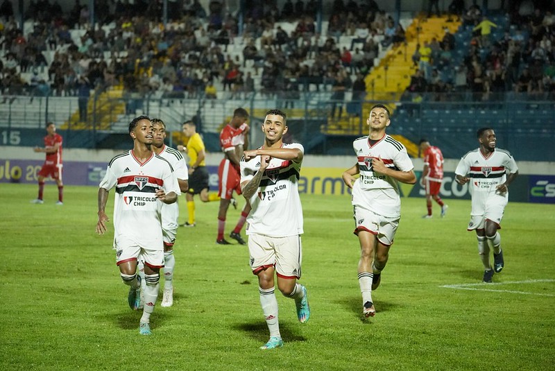 Leia mais sobre o artigo Em estreia na Copinha e do técnico Belletti, São Paulo vence Porto Velho sem susto