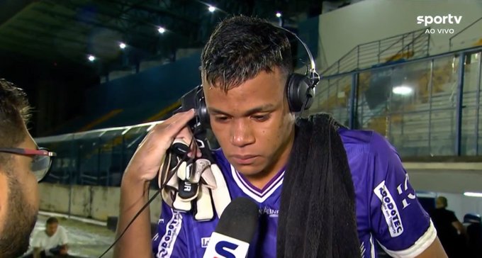 Leia mais sobre o artigo Comentarista Richarlyson dá recado comovente para goleiro que falhou contra o São Paulo