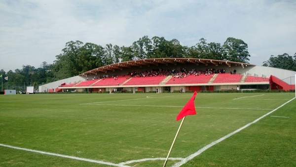 Leia mais sobre o artigo São Paulo visa obras no Estádio em Cotia para receber jogos de base e feminino