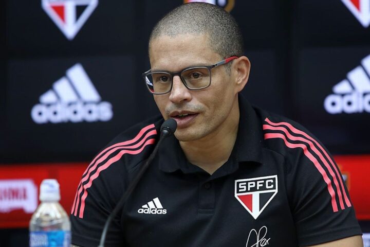 Ex-treinador são-paulino exalta Beraldo e diz: “É dinheiro em caixa para o São Paulo”