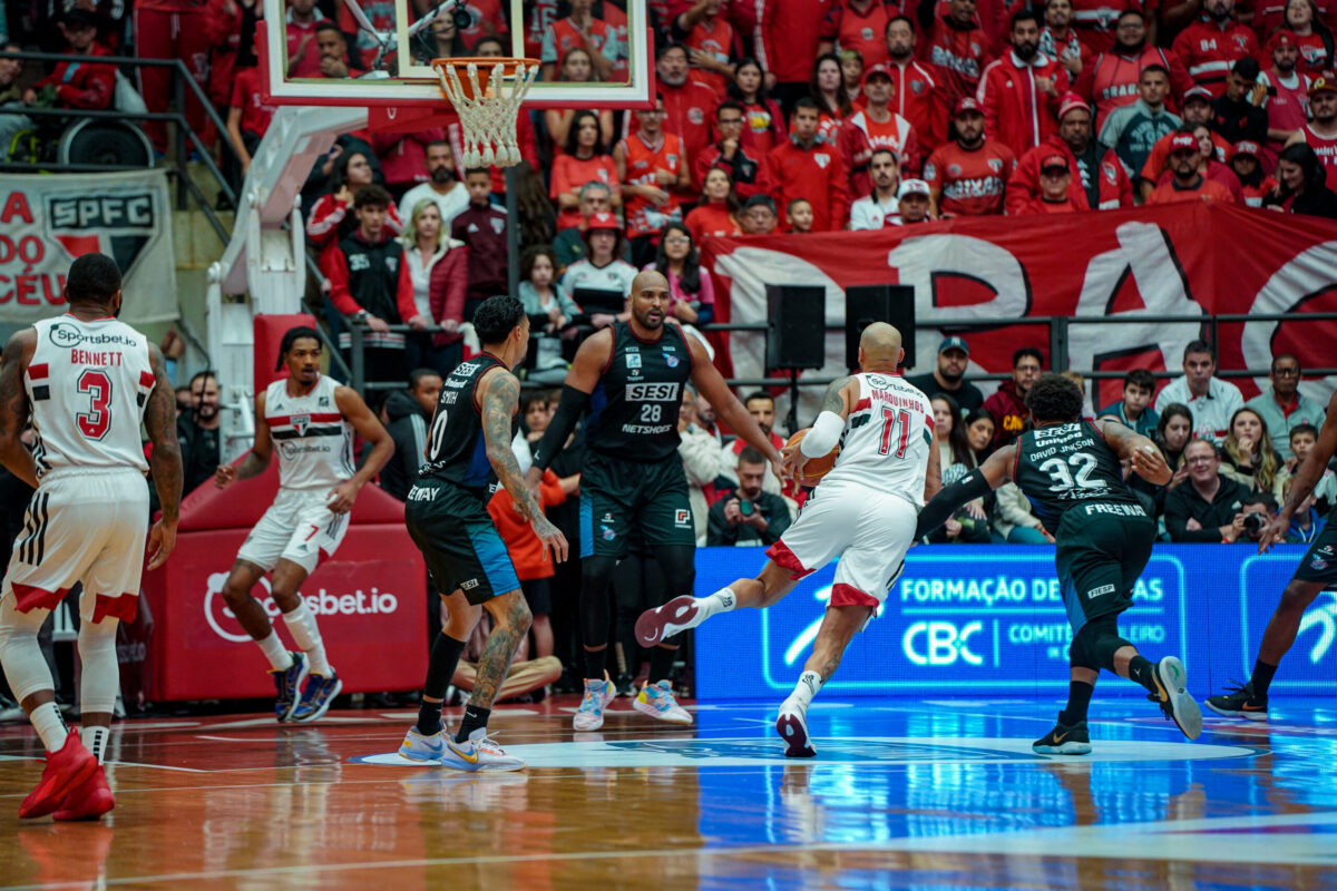 Leia mais sobre o artigo Agora é para valer! São Paulo decide título do NBB em Franca e quer terceira conquista do basquete