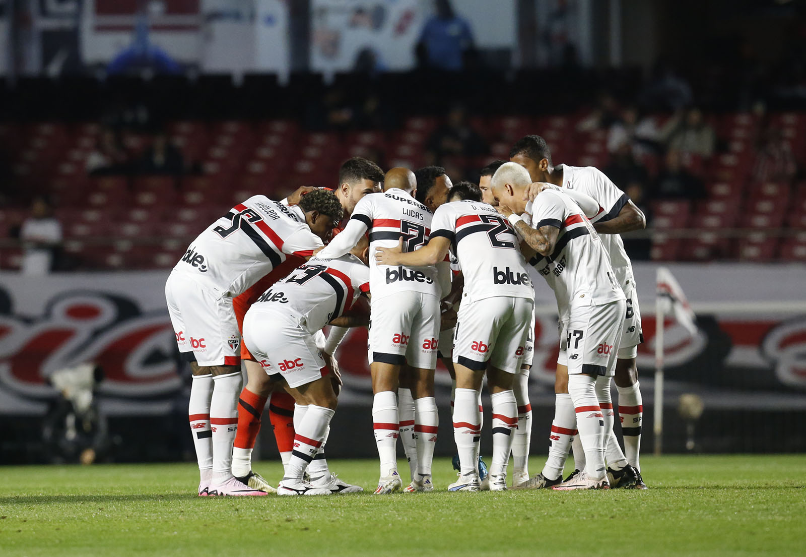 Leia mais sobre o artigo São Paulo vence Goiás por 2 a 0 em jogo de ida das oitavas da Copa do Brasil