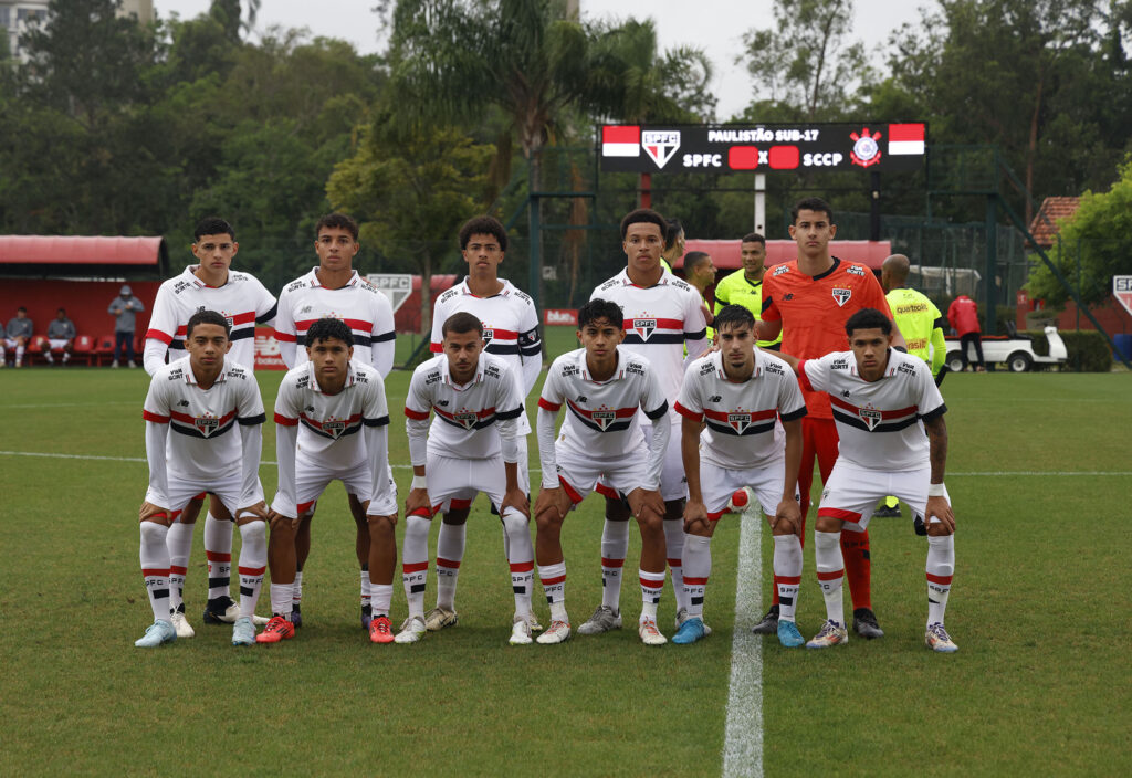 Leia mais sobre o artigo Vale taça: Neste sábado, o São Paulo decide o Paulista Sub 17 em Cotia. Saiba mais sobre a campanha até aqui