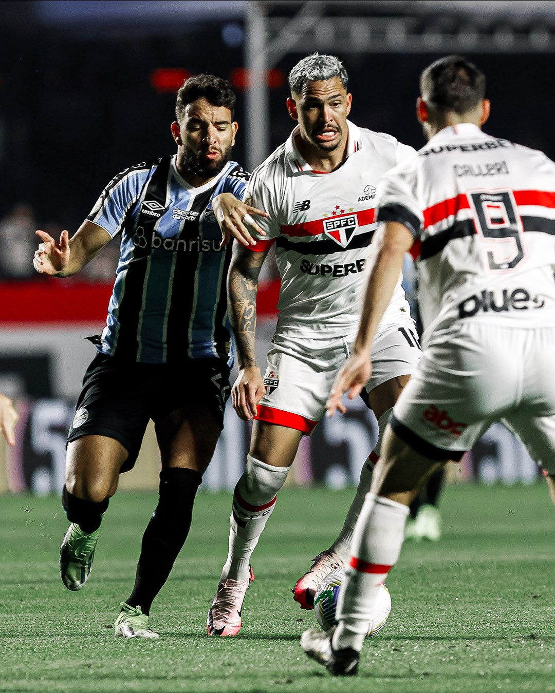Leia mais sobre o artigo Pré-Jogo: São Paulo recebe o Grêmio no Morumbis para engrenar no Brasileirão