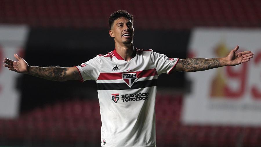 Leia mais sobre o artigo A pedido de Hernán Crespo, São Paulo negocia o retorno de Emiliano Rigoni