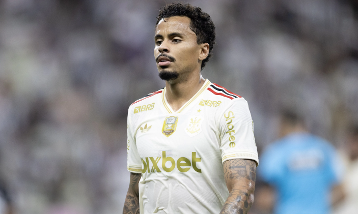 Leia mais sobre o artigo São Paulo faz proposta por volante do Flamengo, mas precisa esperar definição de técnico