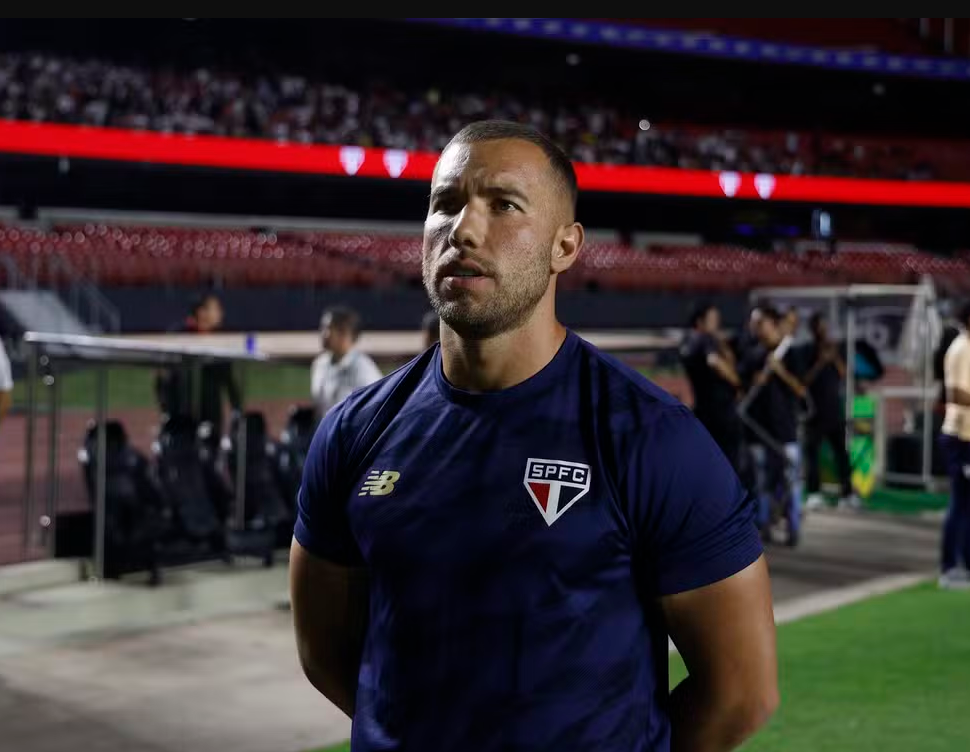 Leia mais sobre o artigo Treinador multicampeão na base do São Paulo é consultado por dois clubes